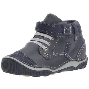 Stride Rite - Garrett booties 6.5M